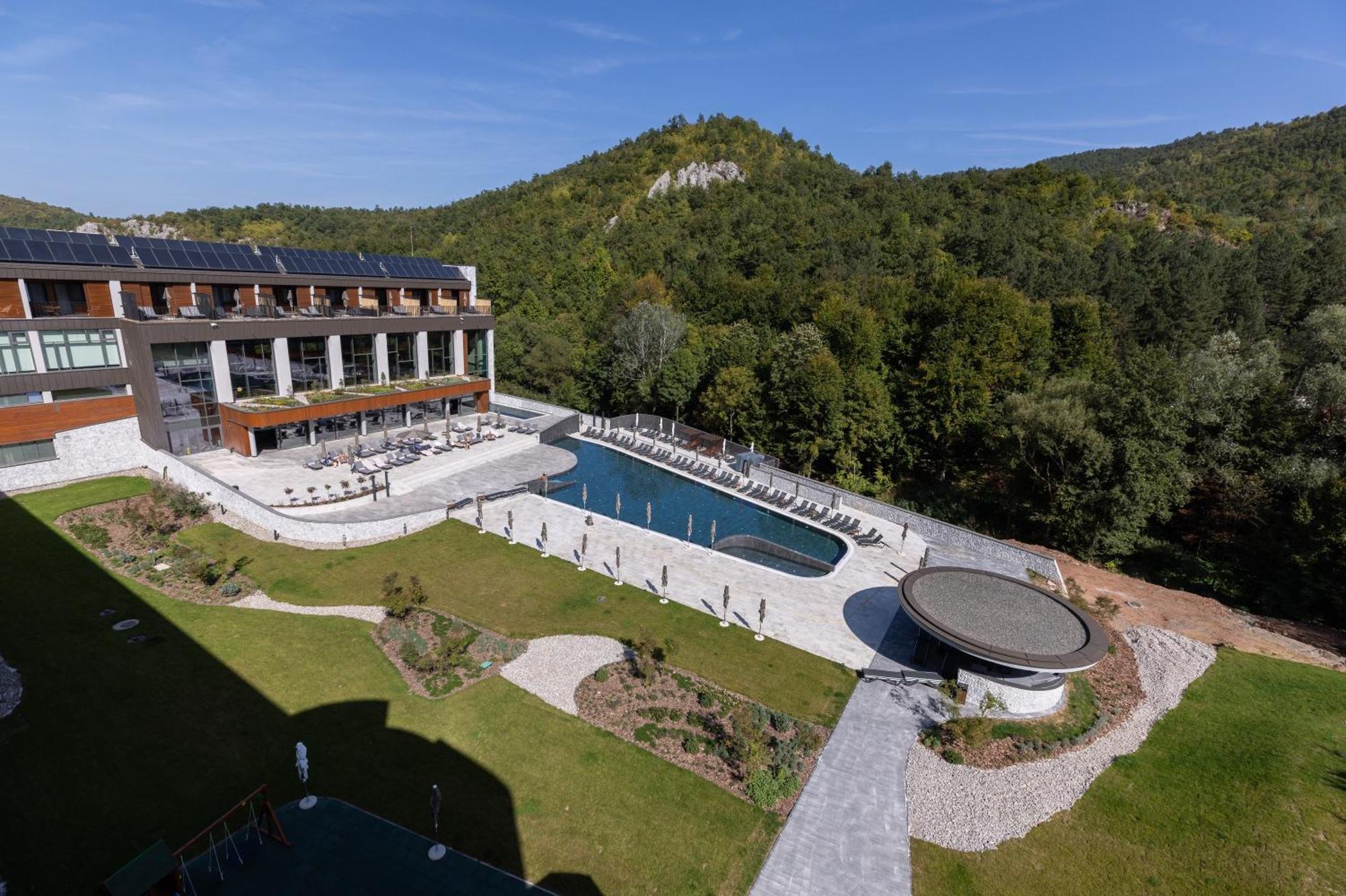 Hotel Ramonda Boljevac Bagian luar foto